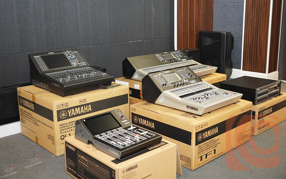 Bàn mixer Yamaha DM3S